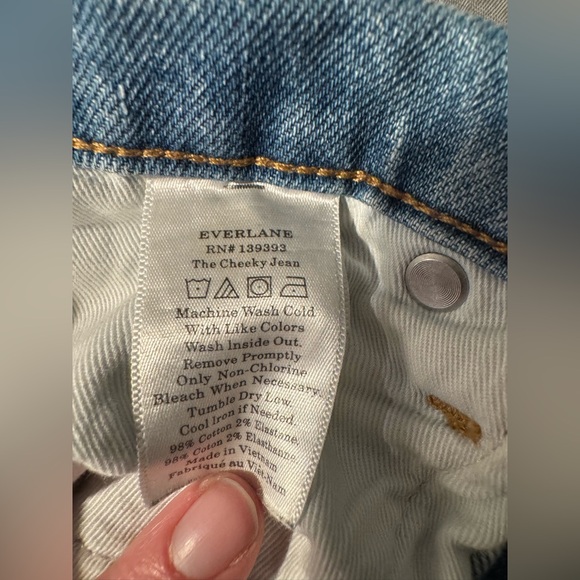 Everlane The Cheeky Jean | 27 Crop - Picture 5 of 5